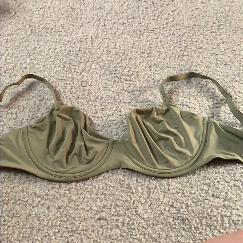 Victoria secrets bra